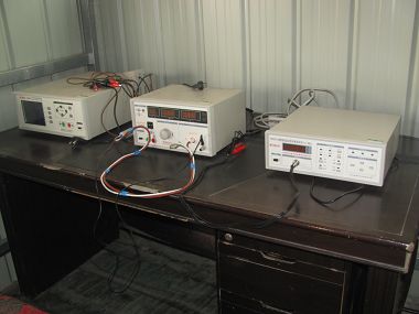 测试仪器(001).jpg